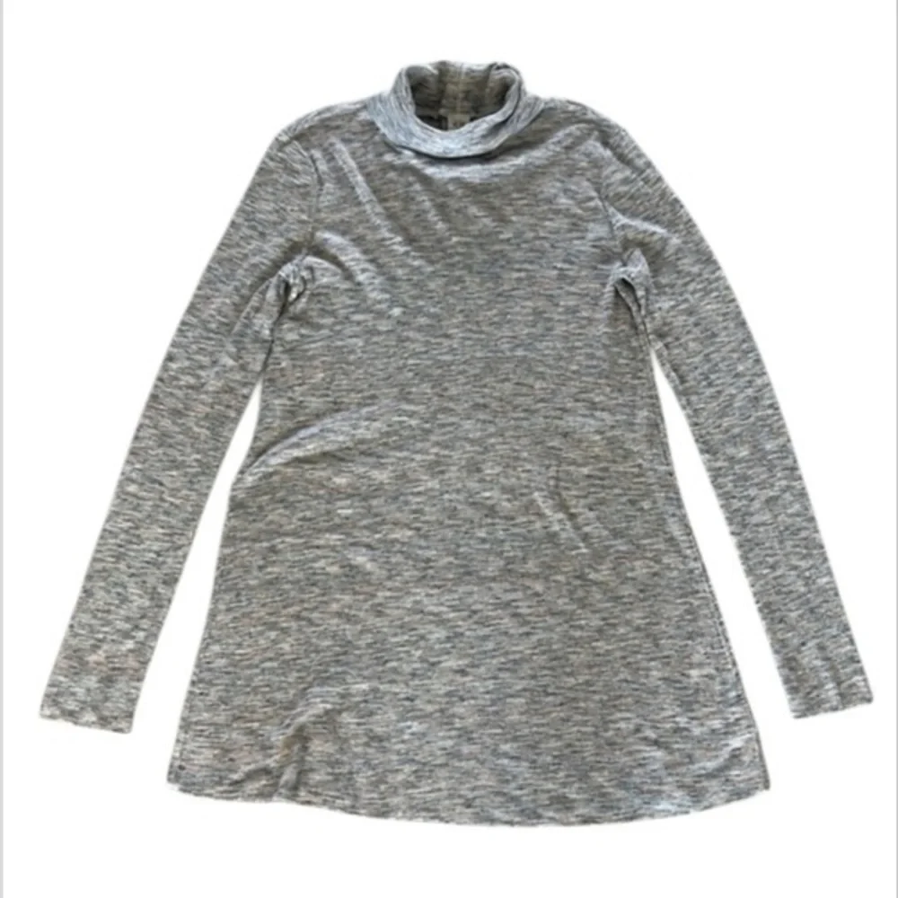 Free People We the Free size large oversized turtleneck long sleeve shirt